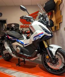 Honda - X-ADV 750 DCT Special Edition (1 di 2)