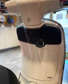 Vespa - Primavera 125 (3 di 4)