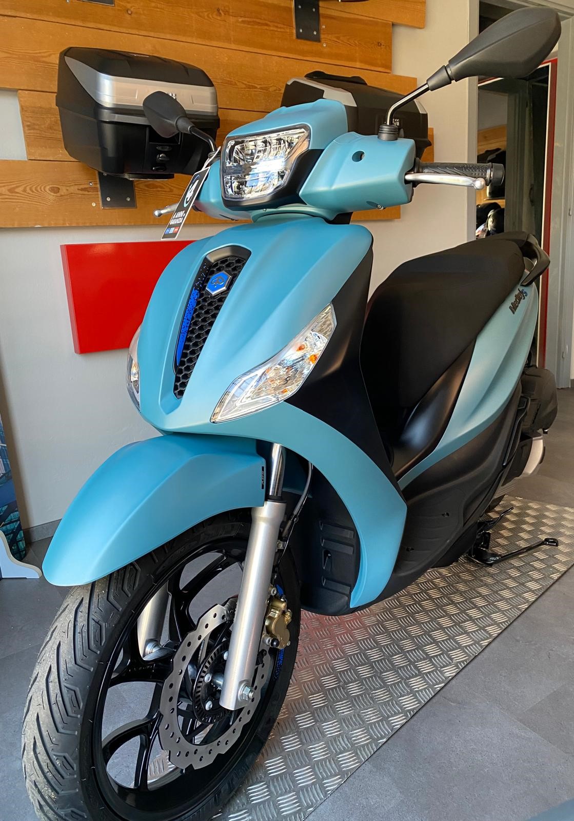 Piaggio Medley 125
