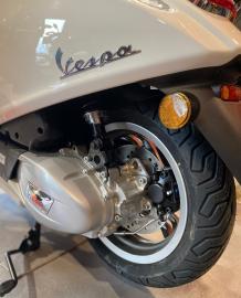 Vespa - Primavera 125 (2 di 2)