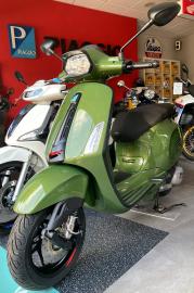 Vespa - Sprint 125 3V (1 di 2)