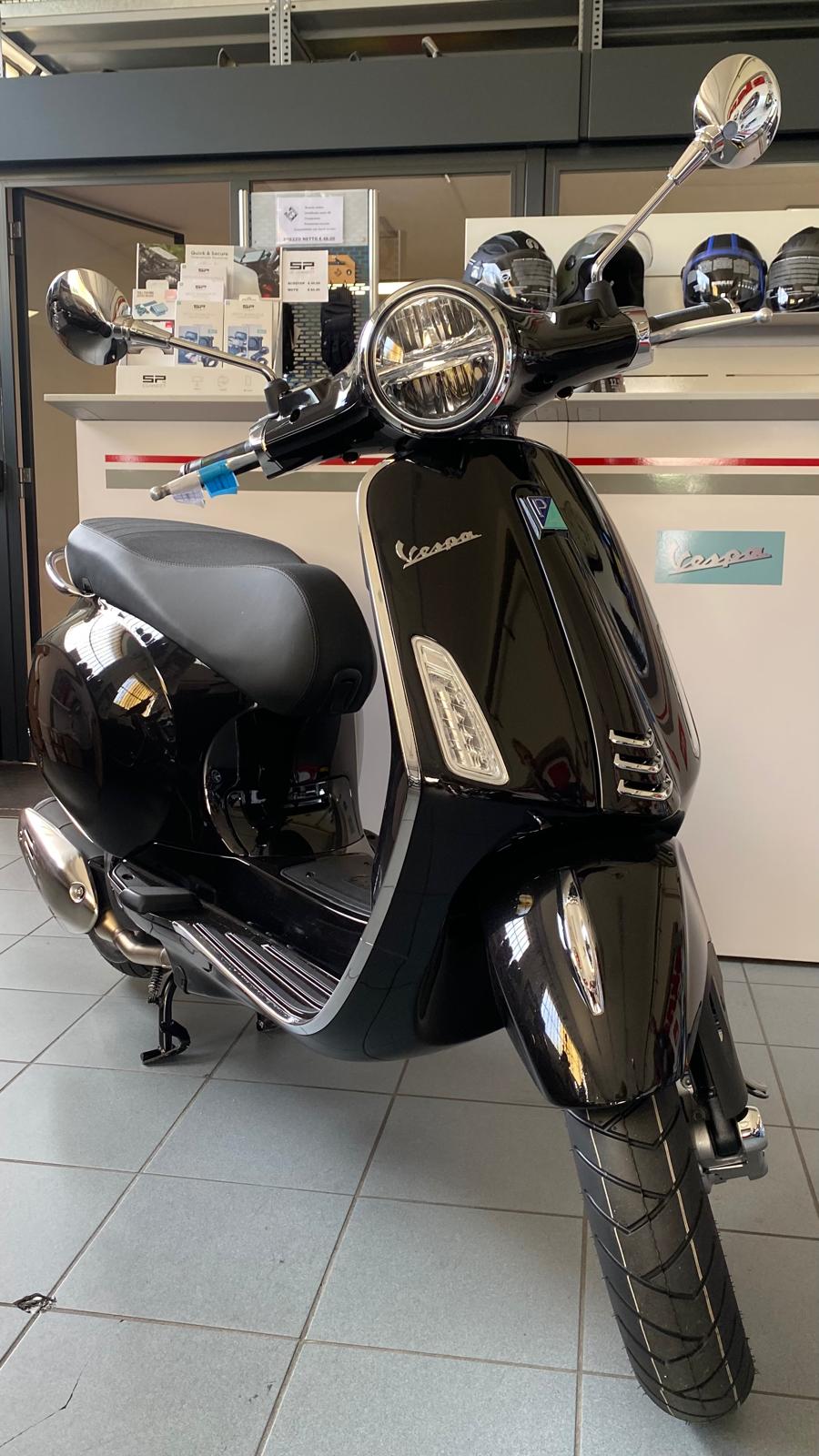 Vespa Primavera 125
