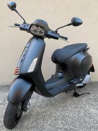 Vespa - Sprint 125 3V (1 di 3)