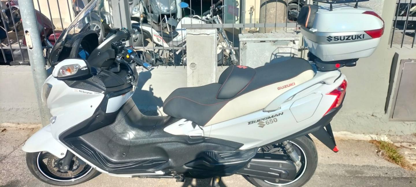 Suzuki BURGMAN AN 650 EXECUTIVE