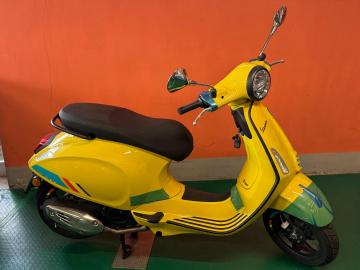 Vespa - Primavera 125 (1 di 7)