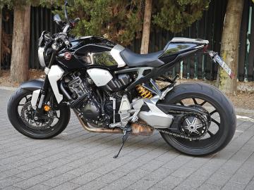 Honda - CB 1000 R (3 di 7)