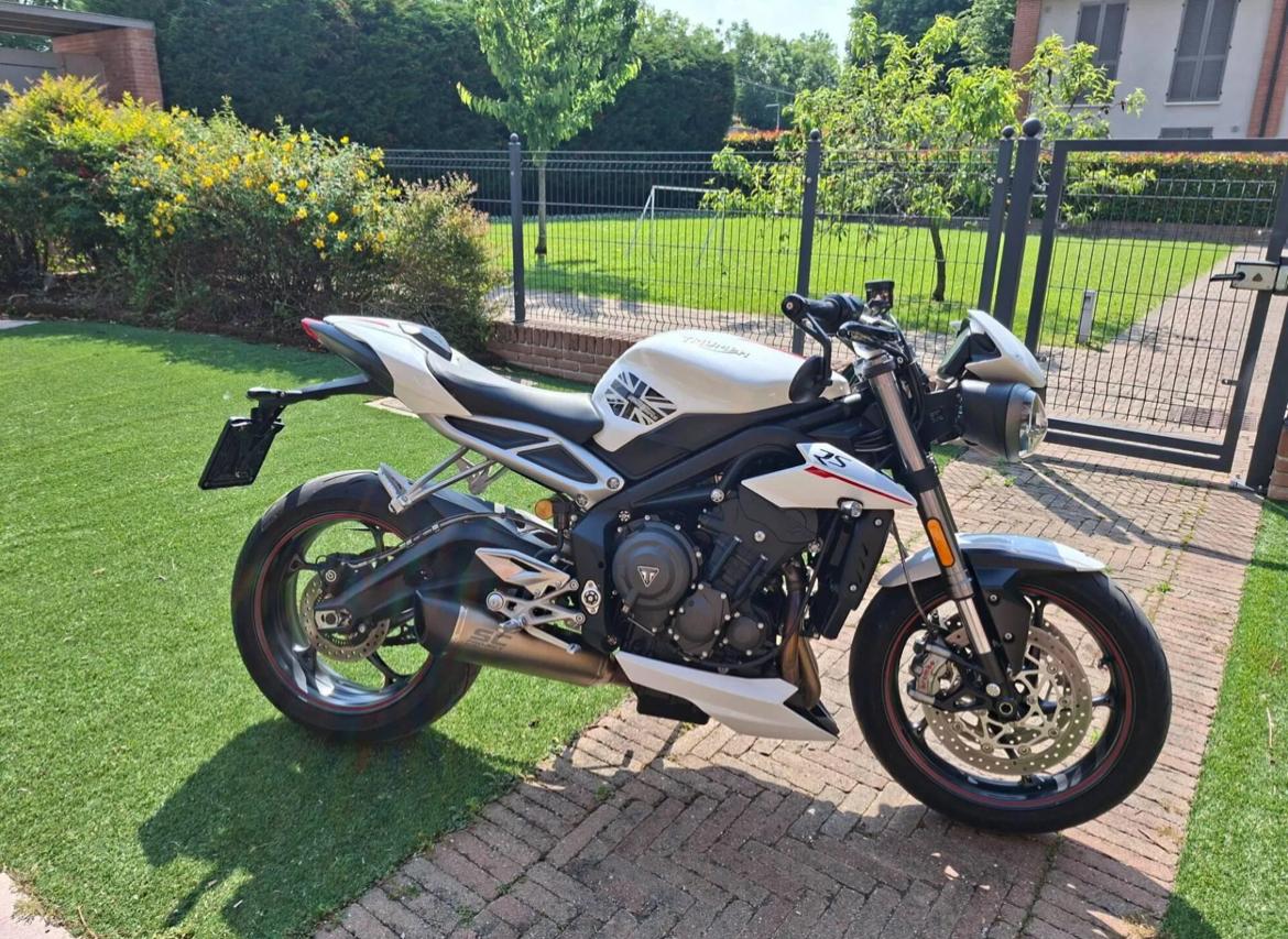Triumph SPEED TRIPLE