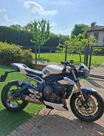 Triumph - SPEED TRIPLE (2 di 9)