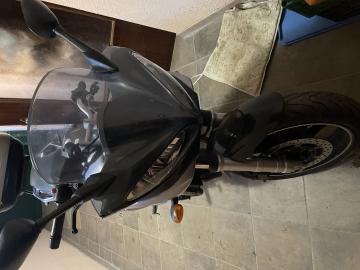 Yamaha - FZR 600 (4 di 10)