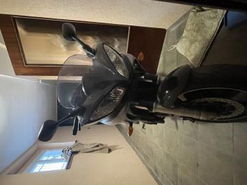 Yamaha - FZR 600 (5 di 10)
