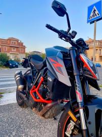 KTM - 1290 Super Duke R (2 di 5)