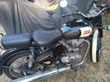 ROYAL Enfield - BULLET CLASSIC