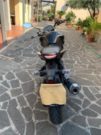 Yamaha - MT 125 (9 di 9)