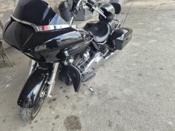 Harley Davidson - CVO ROAD GLIDE (3 di 7) Harley Davidson - CVO ROAD GLIDE (3 di 7)