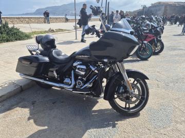 Harley Davidson - CVO ROAD GLIDE (4 di 7) Harley Davidson - CVO ROAD GLIDE (4 di 7)