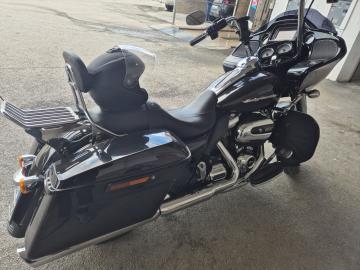 Harley Davidson - CVO ROAD GLIDE (6 di 7) Harley Davidson - CVO ROAD GLIDE (6 di 7)