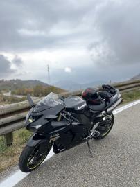 Kawasaki - ZX-10R (4 di 11)