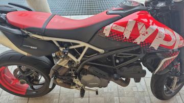 Ducati - Hypermotard 939 (3 di 6)