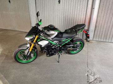 Kawasaki - Z 900 (3 di 5)