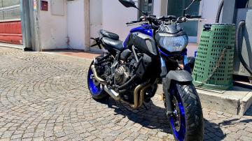 Yamaha - MT 07 (2 di 3)