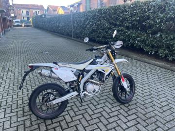 Rieju - MARATHON MOTARD 125 PRO (4 di 5)