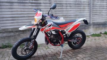 Betamotor - RR 50 MOTARD (2 di 5)