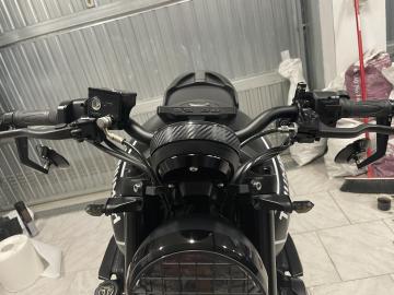 Triumph - TRIDENT 750 (3 di 10)