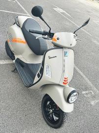Vespa - GTV 300 (7 di 10)