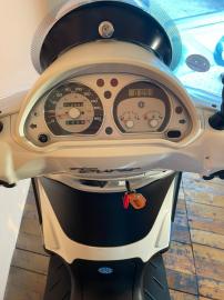 Piaggio - BEVERLY TOURER 300 (3 di 5)