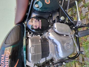 ROYAL Enfield - CLASSIC 350 (2 di 5)