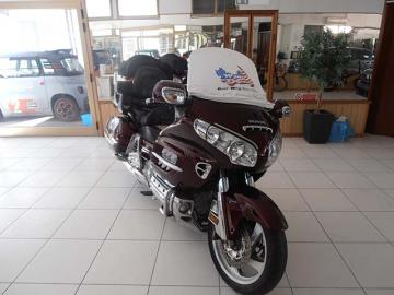 Honda - GL 1800 GOLD WING (2 di 9)