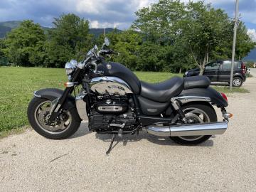 Triumph - ROCKET III ROADSTER (4 di 10)
