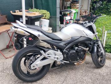 Suzuki - GSR 600 (5 di 6)