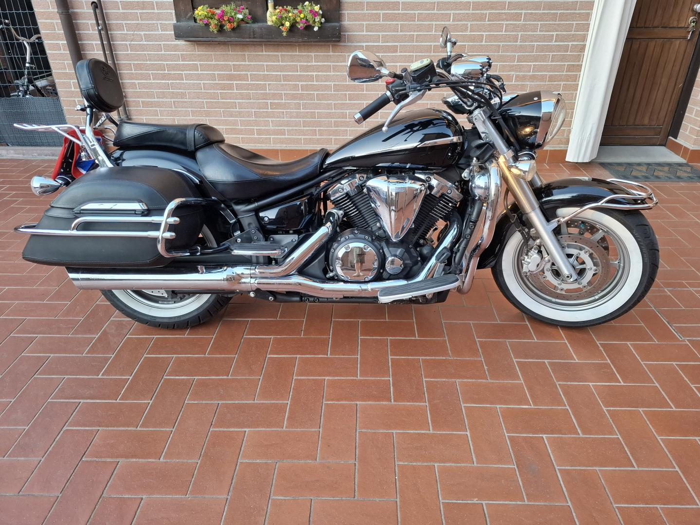Yamaha - XV 1300 MIDNIGHT STAR