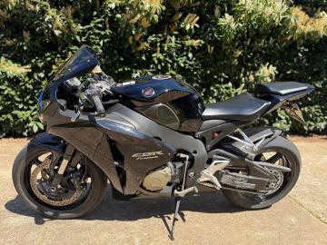 Honda - CBR 1000 RR (4 di 4)