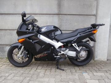 Honda - VFR 800 (6 di 7)