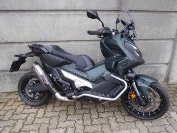 Honda - X-ADV 750 DCT (1 di 6)