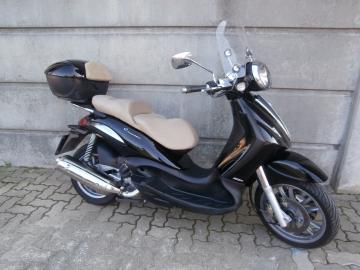 Piaggio - BEVERLY 500 (4 di 4)
